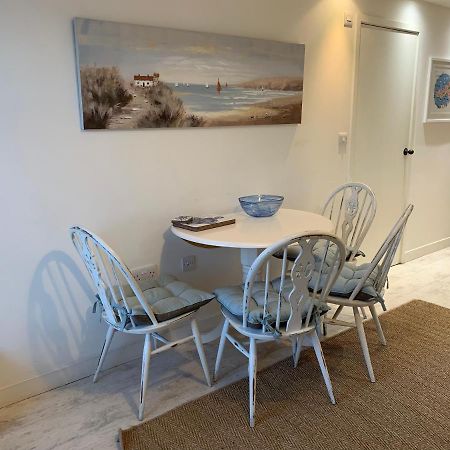 Villa Little Karenza Is The Perfect Cornish Getaway Saint Anthony Exterior foto